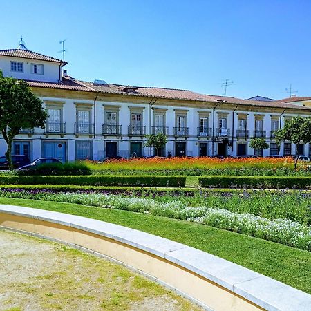 Family Adams House Hostel Брага Экстерьер фото