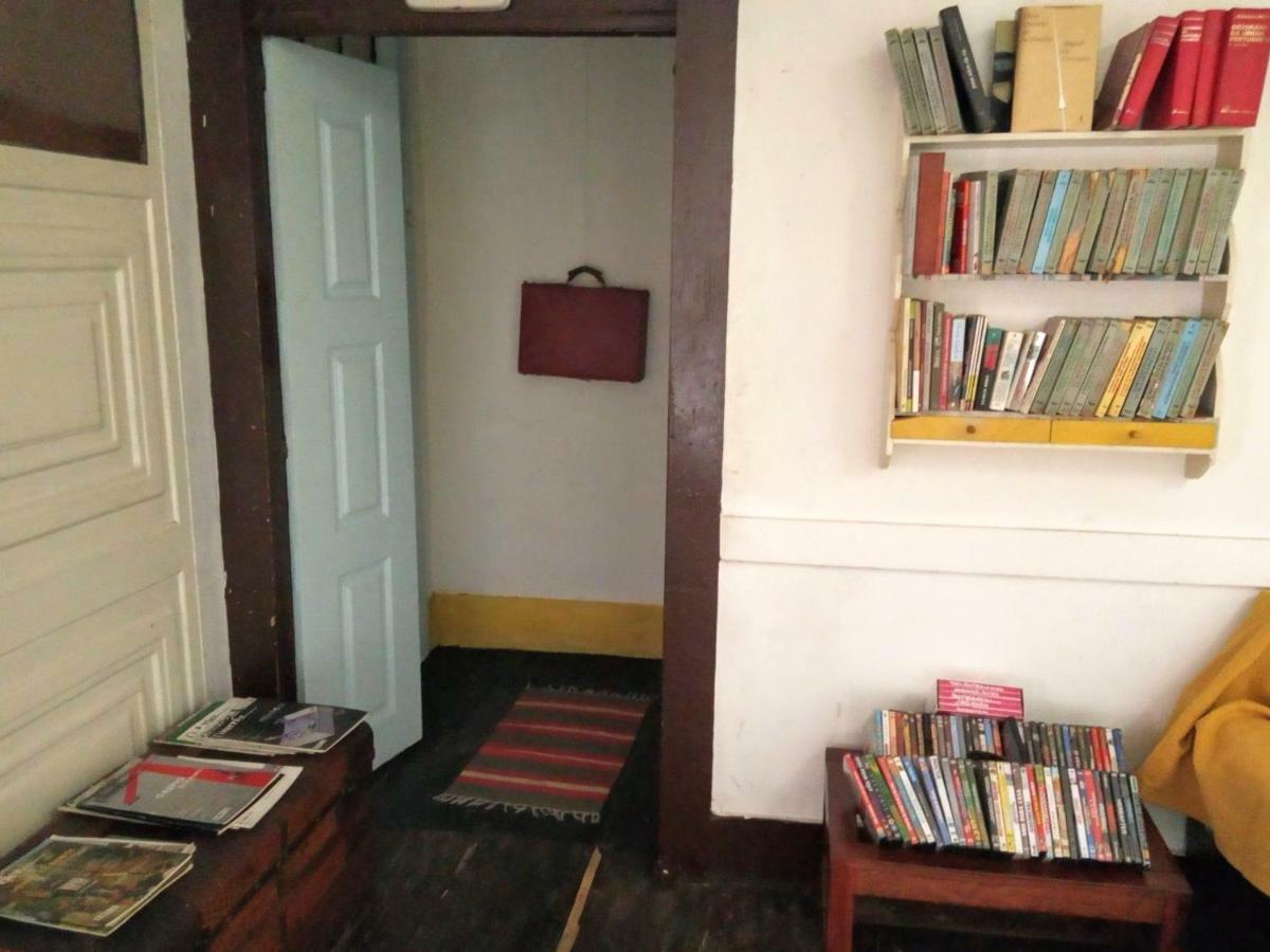 Family Adams House Hostel Брага Экстерьер фото